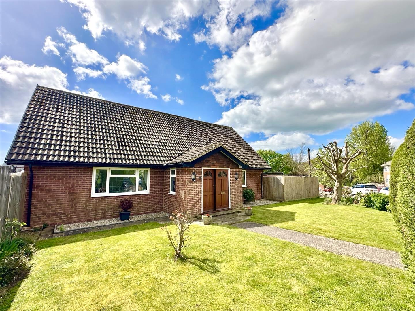 4 bed property in Tiverton Drive, Bexhill On Sea